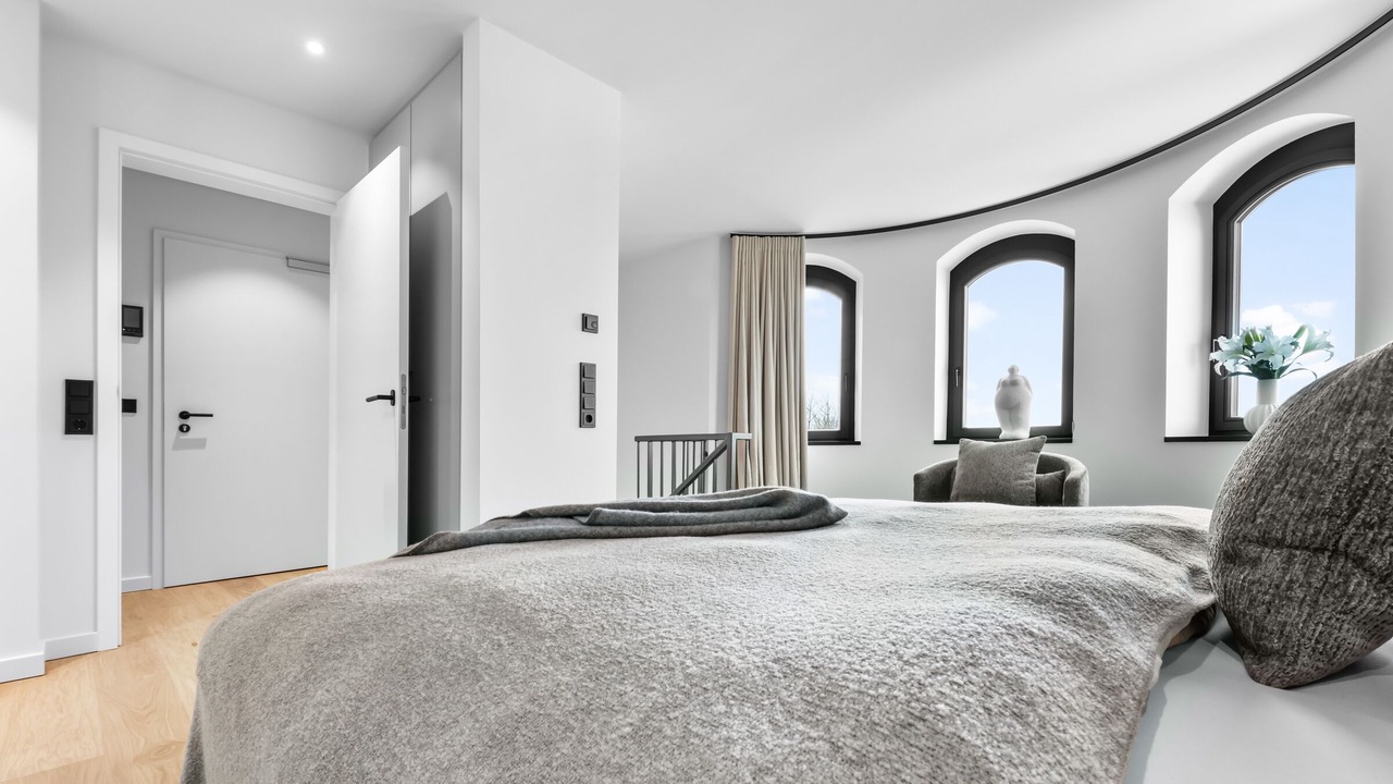Photo of Bedroom in List