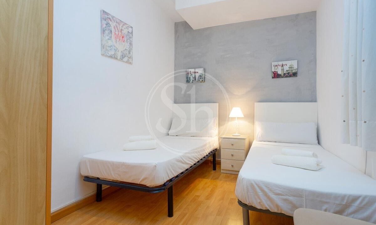 Photo of Bedroom in Sants-Badal