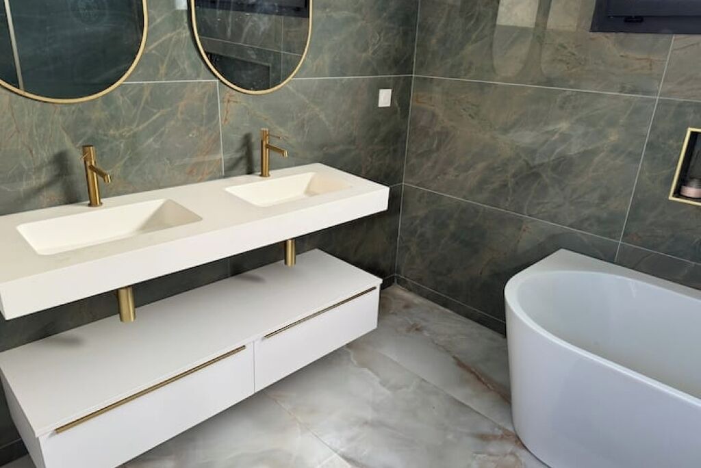 Photo of Bathroom in Quartier des Espesses