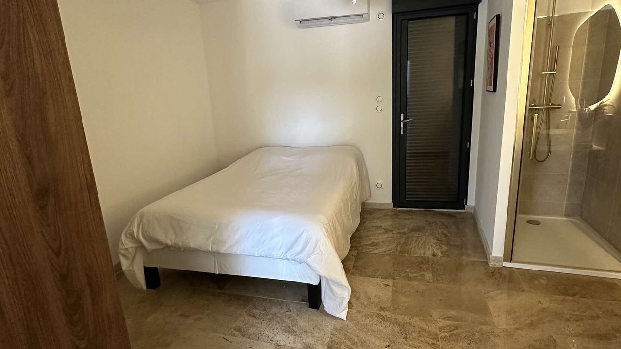 Photo of Bedroom in Bouc-Bel-Air