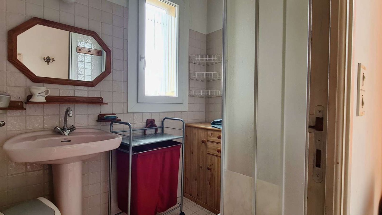 Photo of Bathroom in Chateauneuf-du-Pape