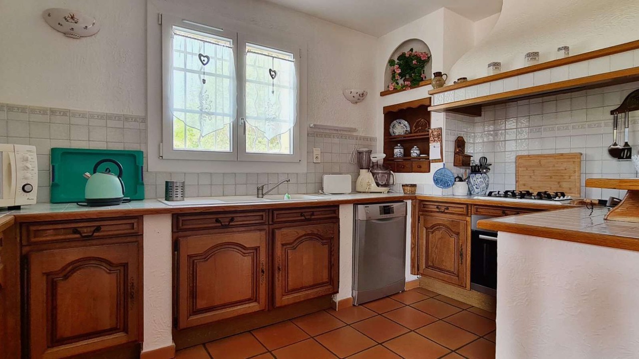Photo of Kitchen in Chateauneuf-du-Pape