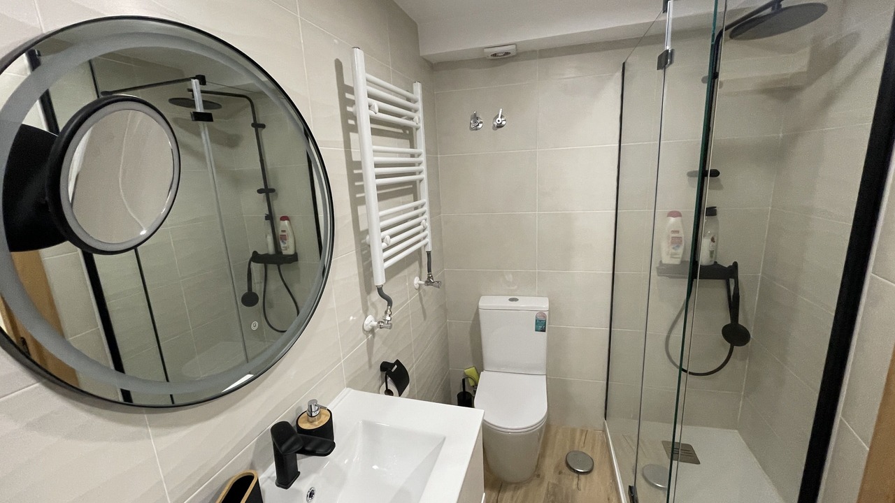 Photo of Bathroom in Buendia