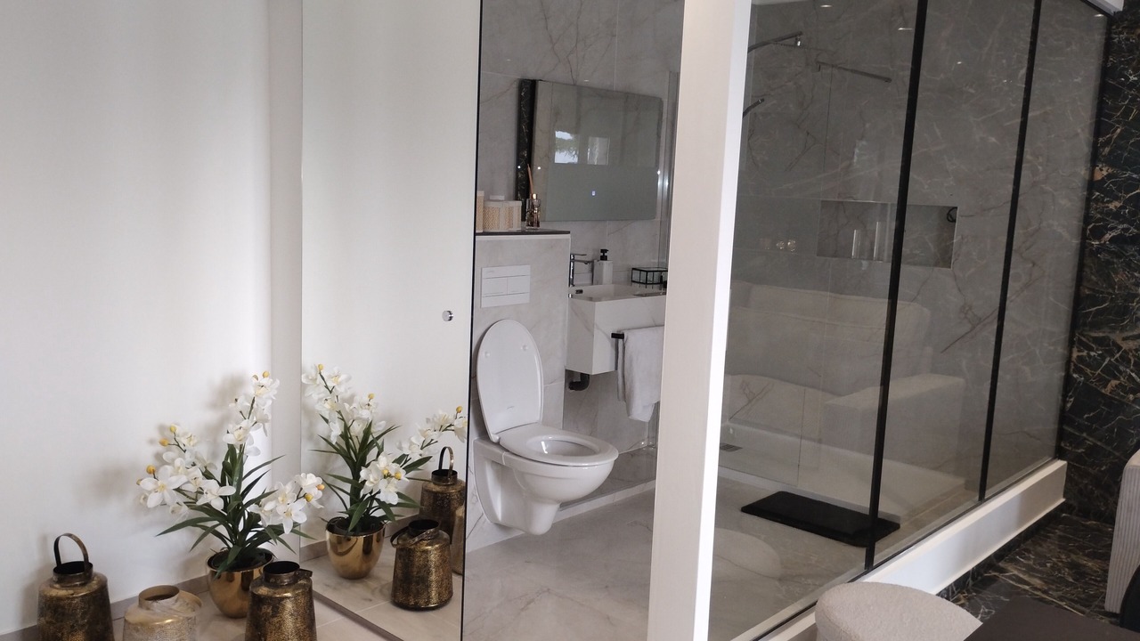 Photo of Bathroom in Charly