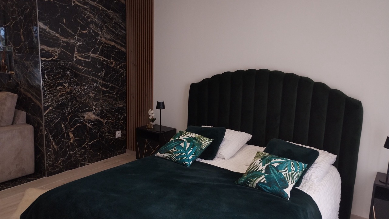 Photo of Bedroom in Charly