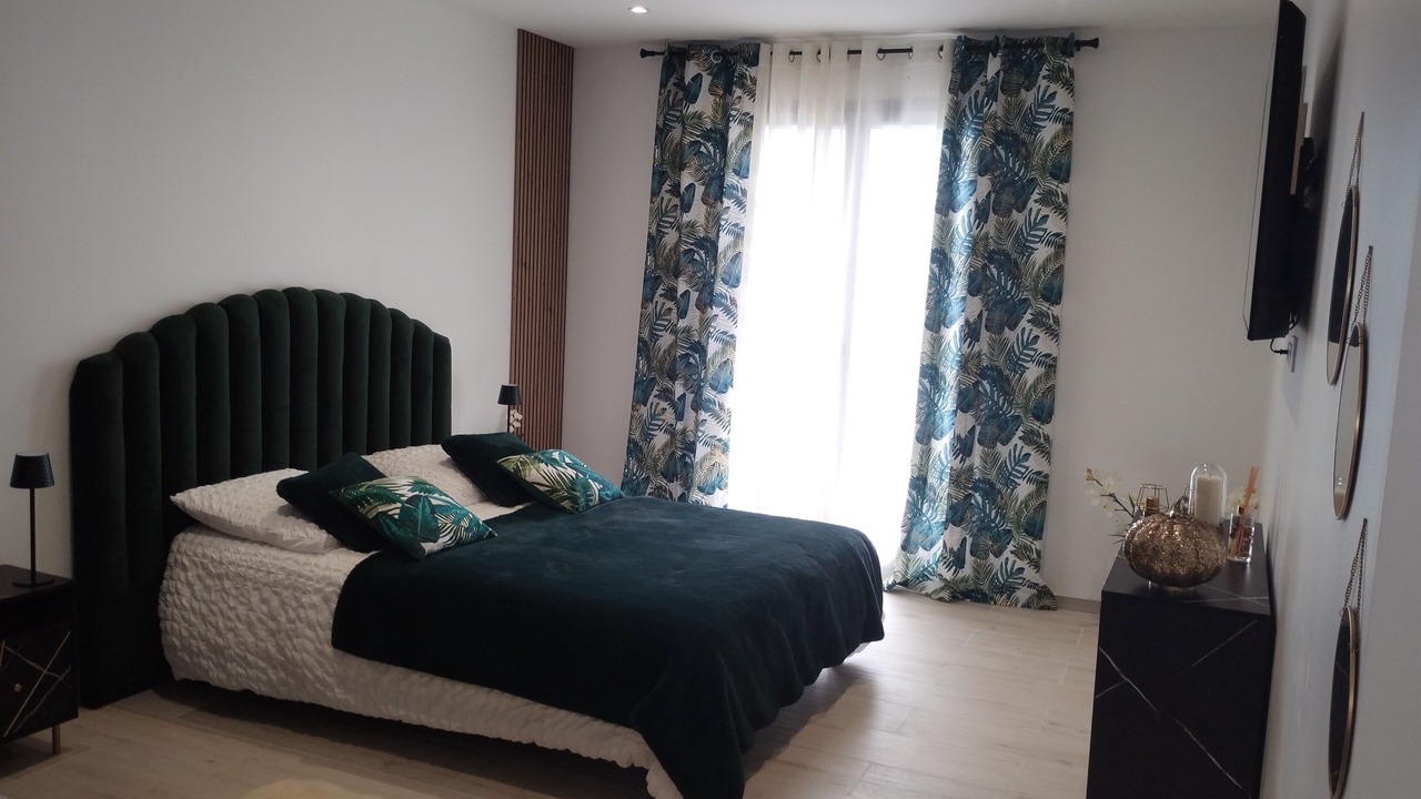 Photo of Bedroom in Charly