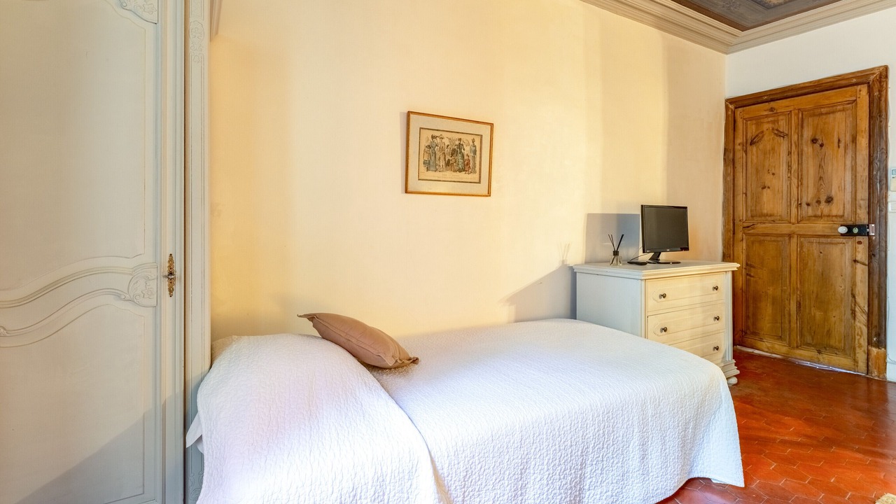 Photo of Bedroom in Collias
