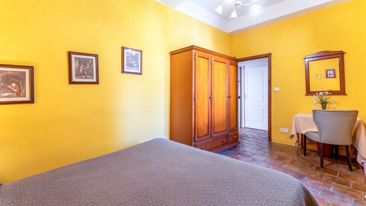 Photo of Bedroom in Collias