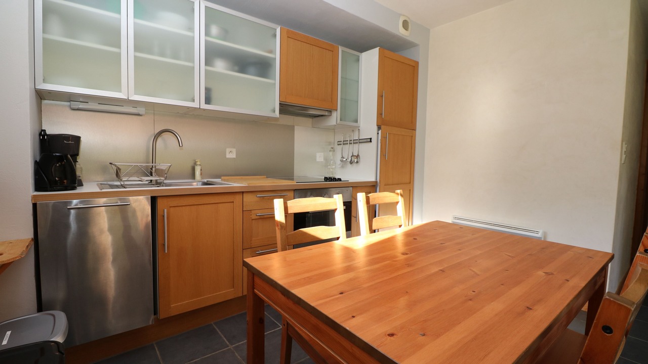 Photo of Kitchen in Premanon
