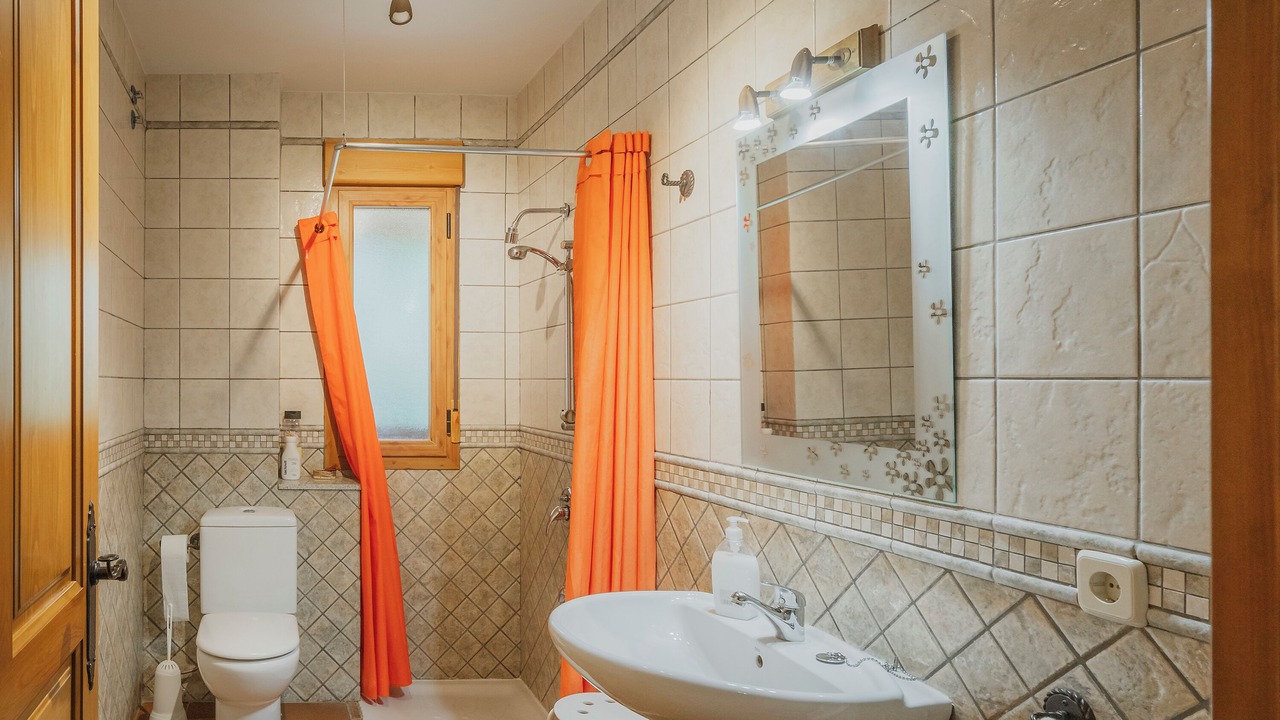 Photo of Bathroom in Caballar