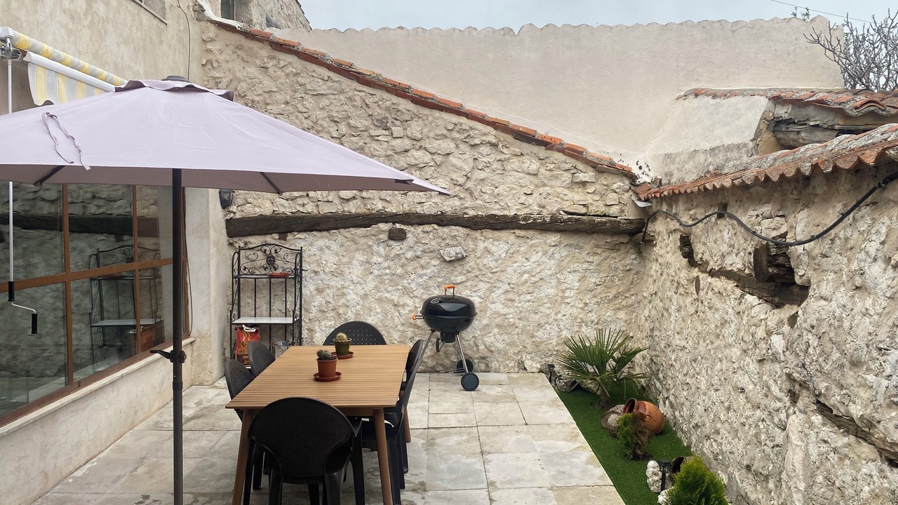 Photo of Outdoor in Adrados
