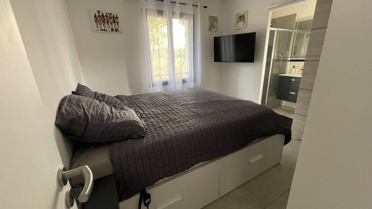 Photo of Bedroom in Viols-en-Laval