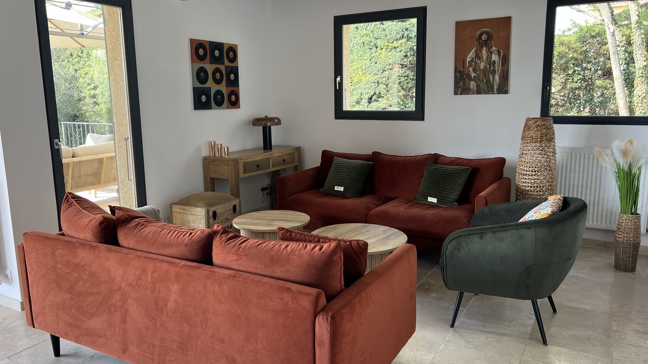 Photo of Livingroom in Saint-Quentin-la-Poterie