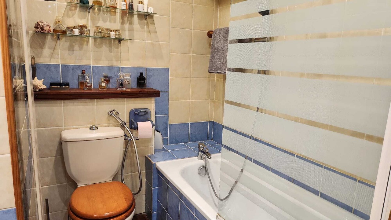 Photo of Bathroom in Quartier des Espesses