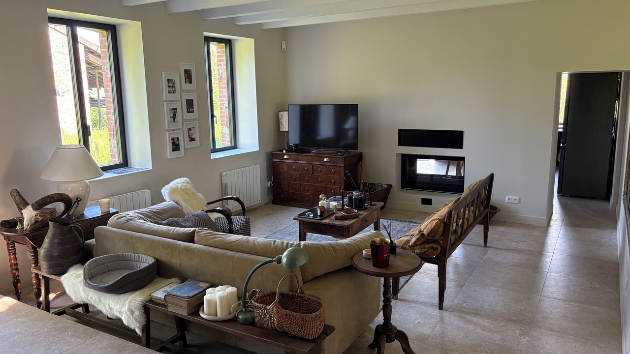 Photo of Livingroom in Matafelon-Granges