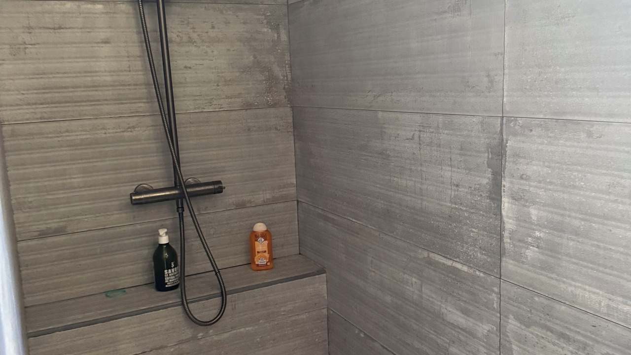 Photo of Bathroom in Ensues-la-Redonne
