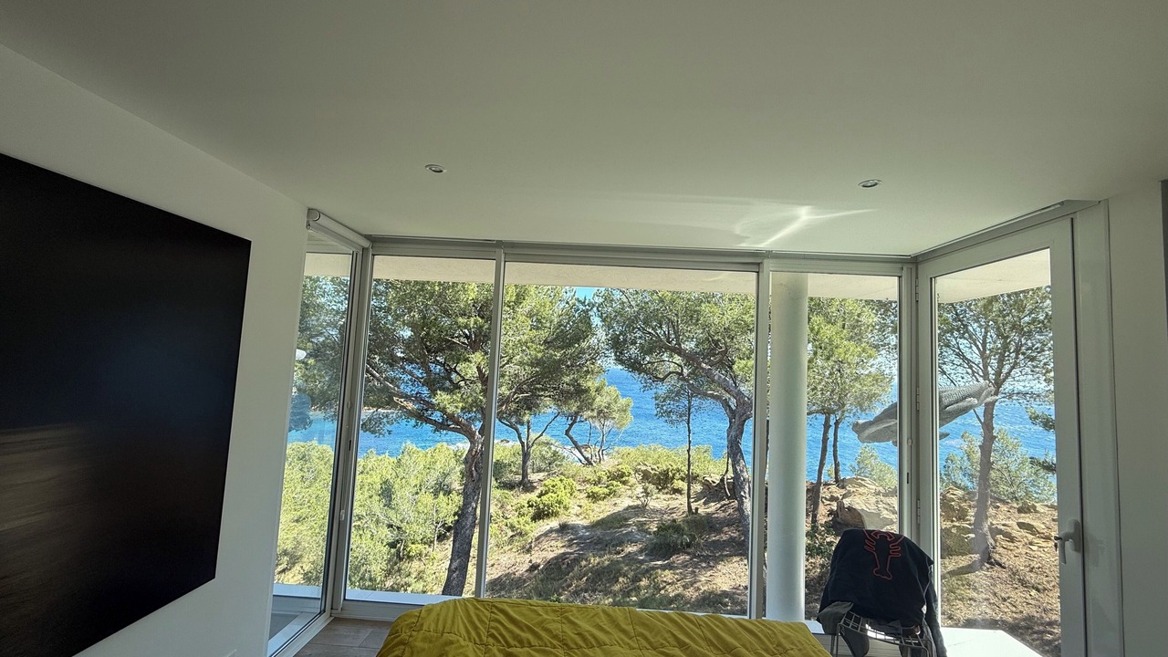 Photo of Bedroom in Ensues-la-Redonne