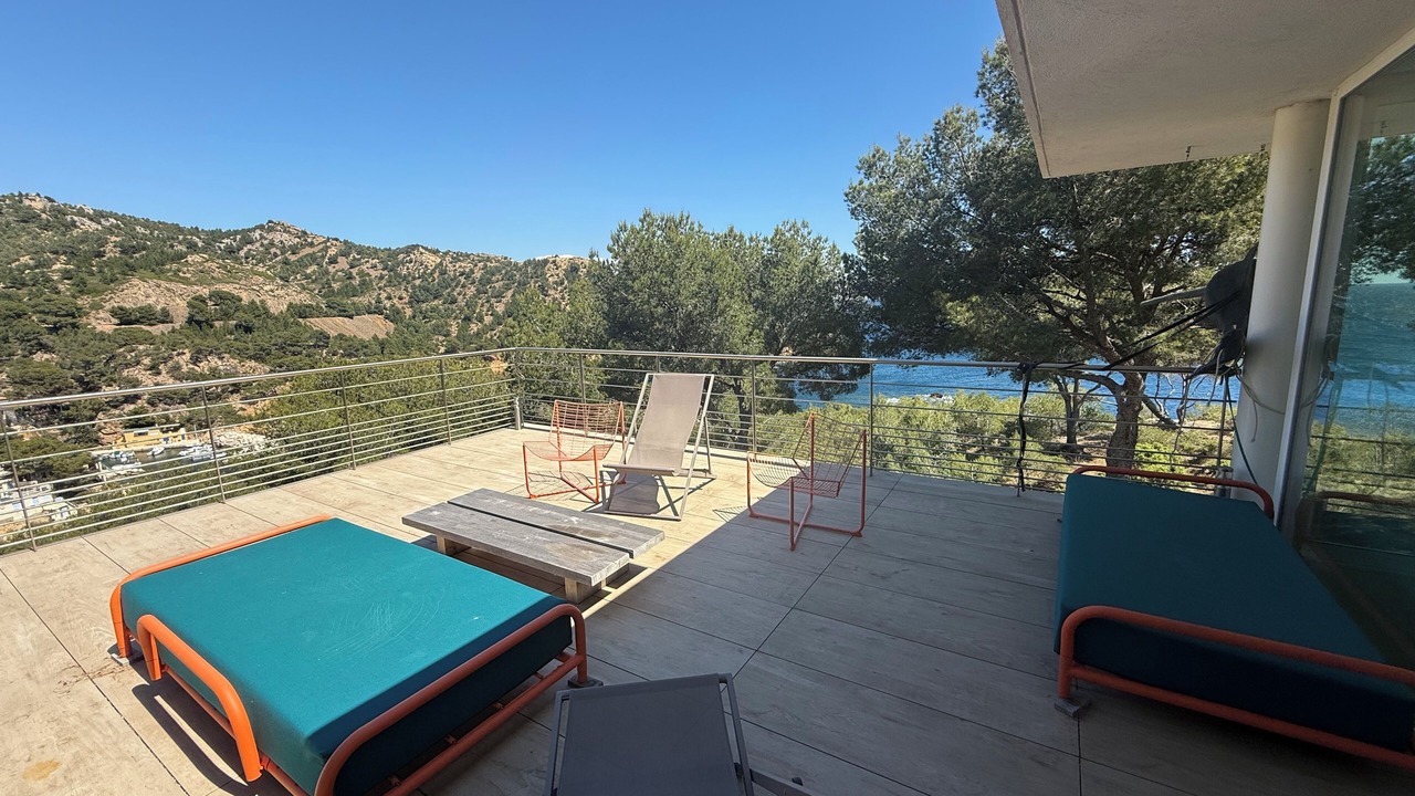 Photo of Patio Balcony in Ensues-la-Redonne