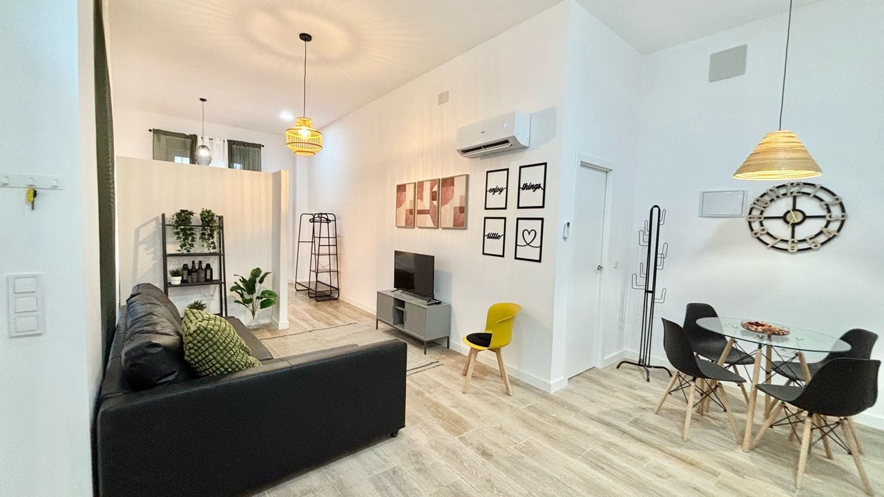 Photo of Livingroom in San Diego
