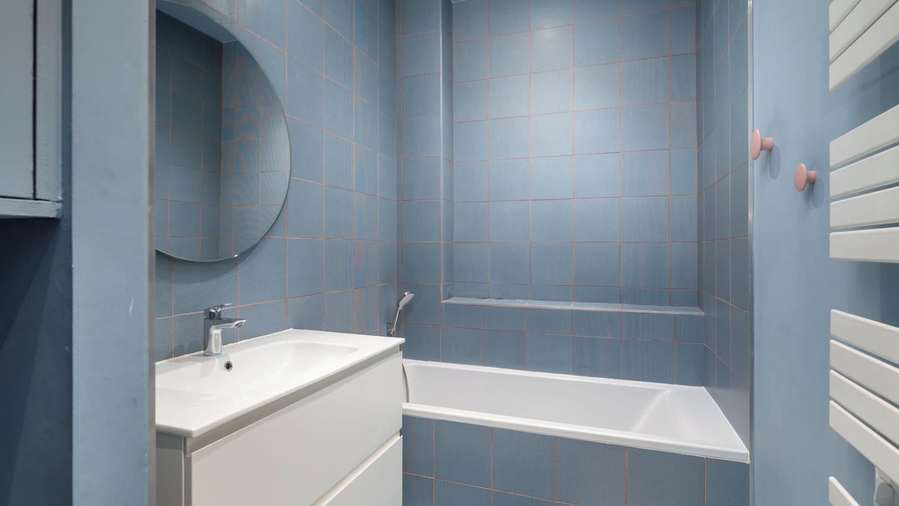 Photo of Bathroom in Boucle - Gros Caillou
