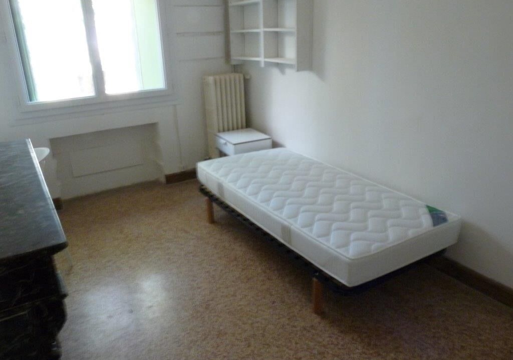 Photo of Bedroom in Caremeau