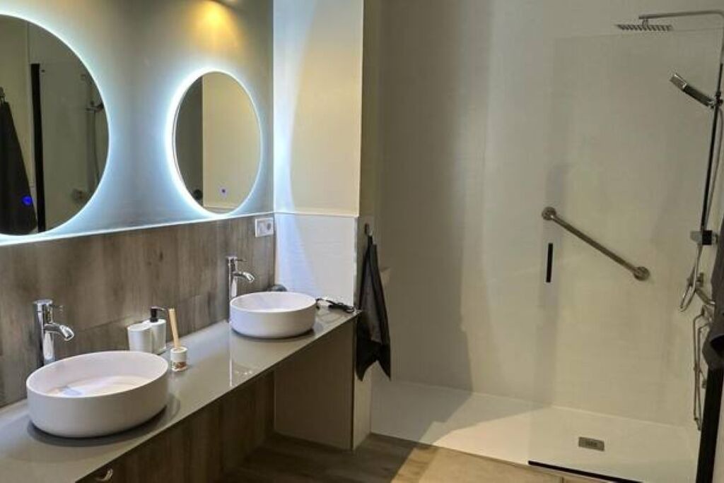 Photo of Bathroom in En Corts