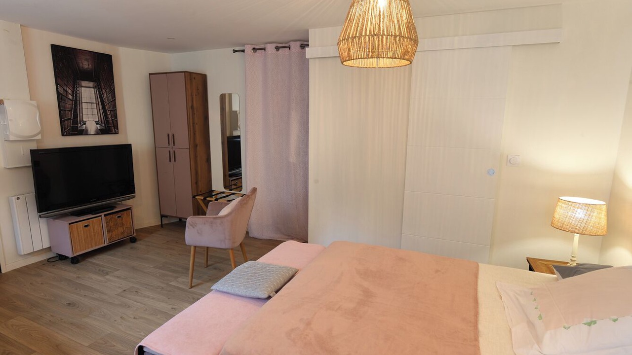 Photo of Bedroom in Arbent