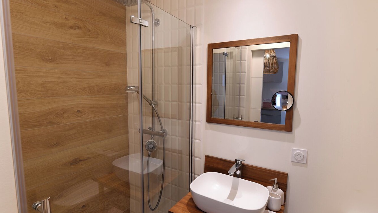 Photo of Bathroom in Arbent