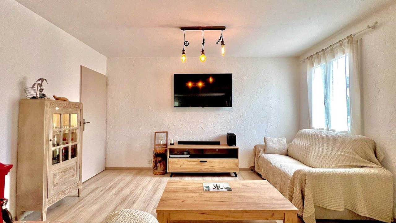 Photo of Livingroom in Moussac