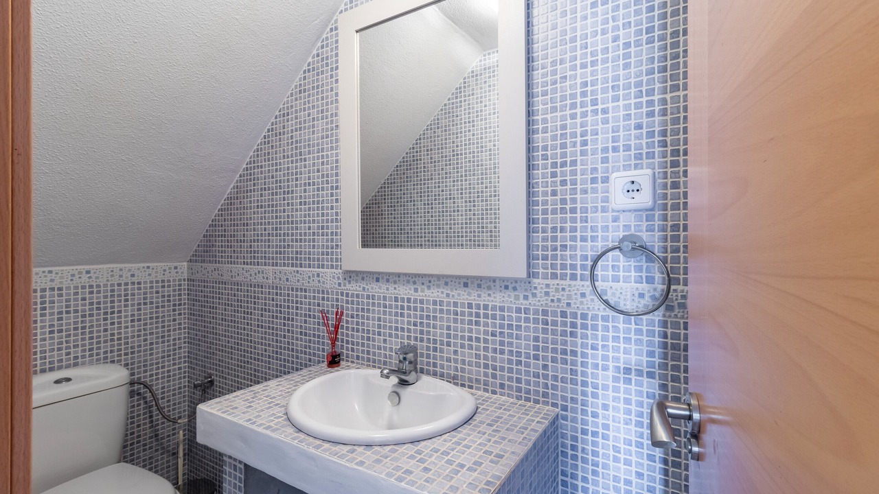 Photo of Bathroom in Vargas