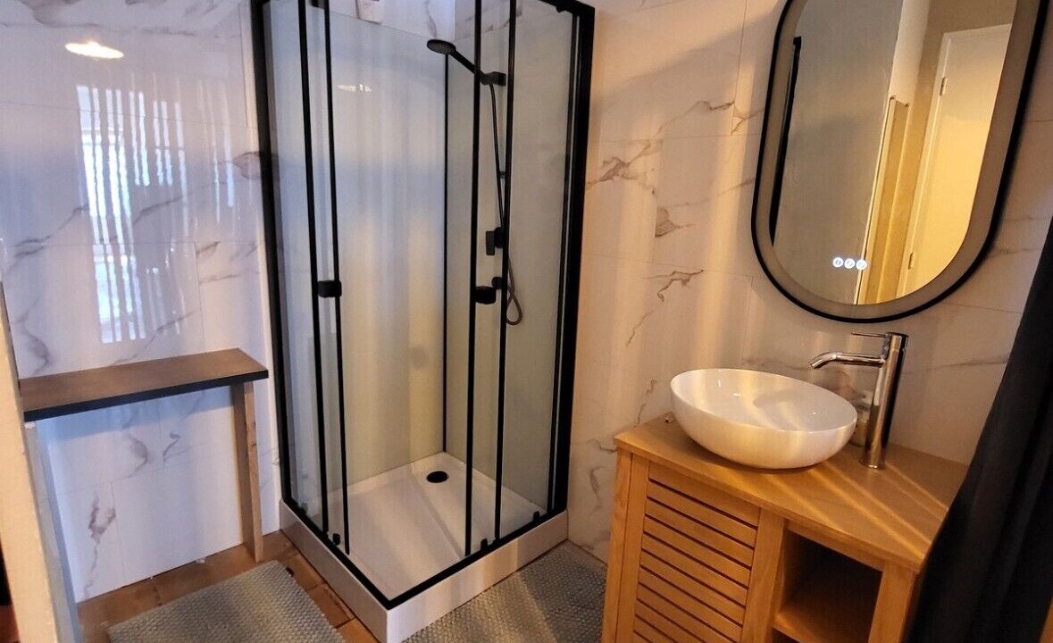 Photo of Bathroom in Pomerols