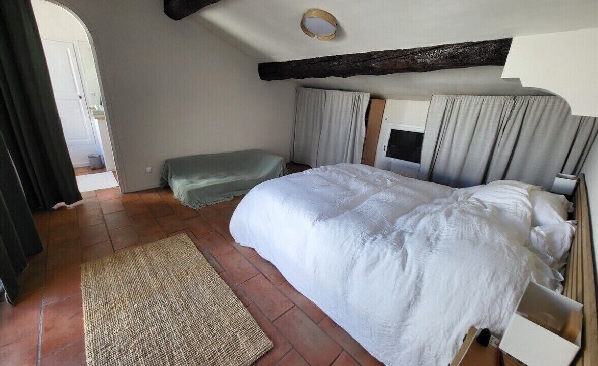 Photo of Bedroom in Pomerols