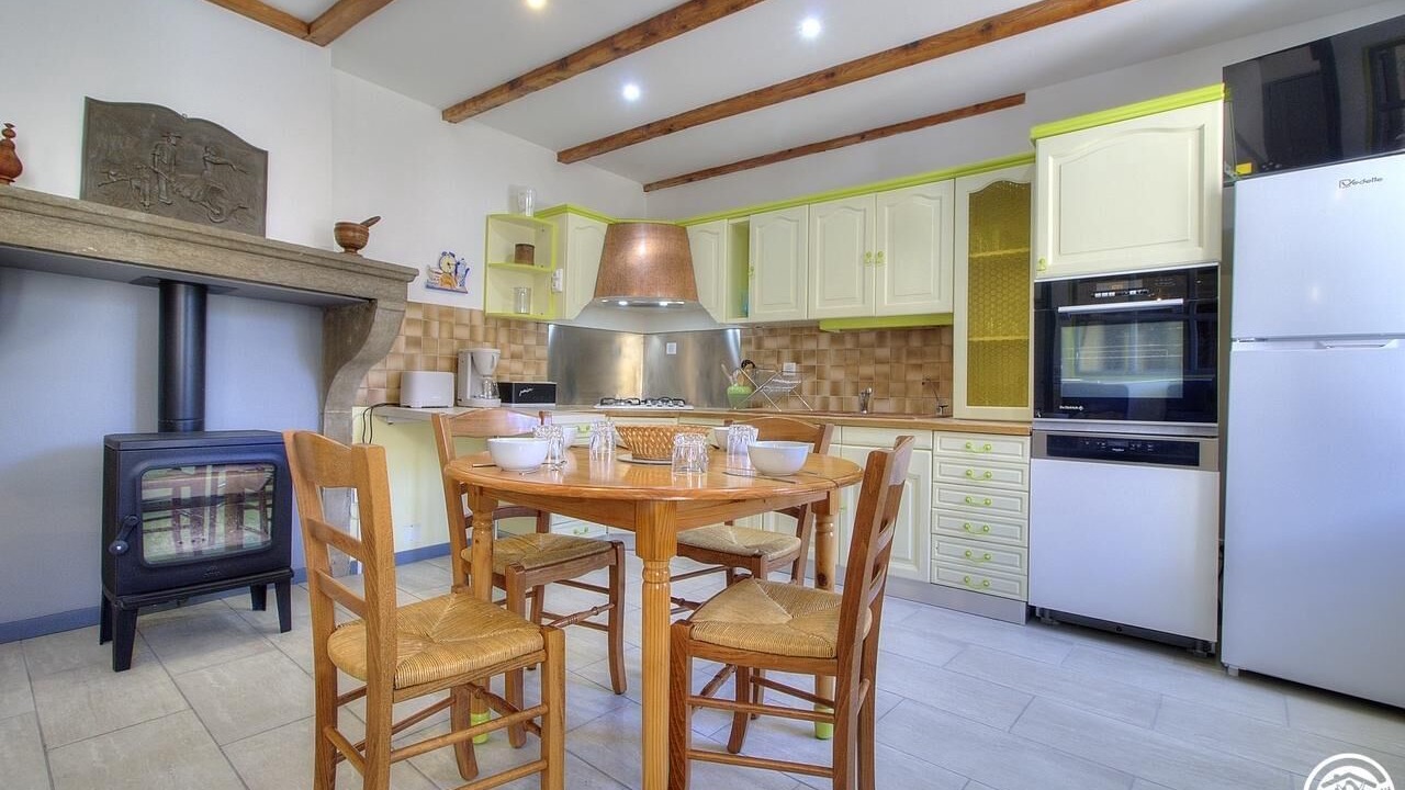 Photo of Kitchen in Boyeux-Saint-Jerome
