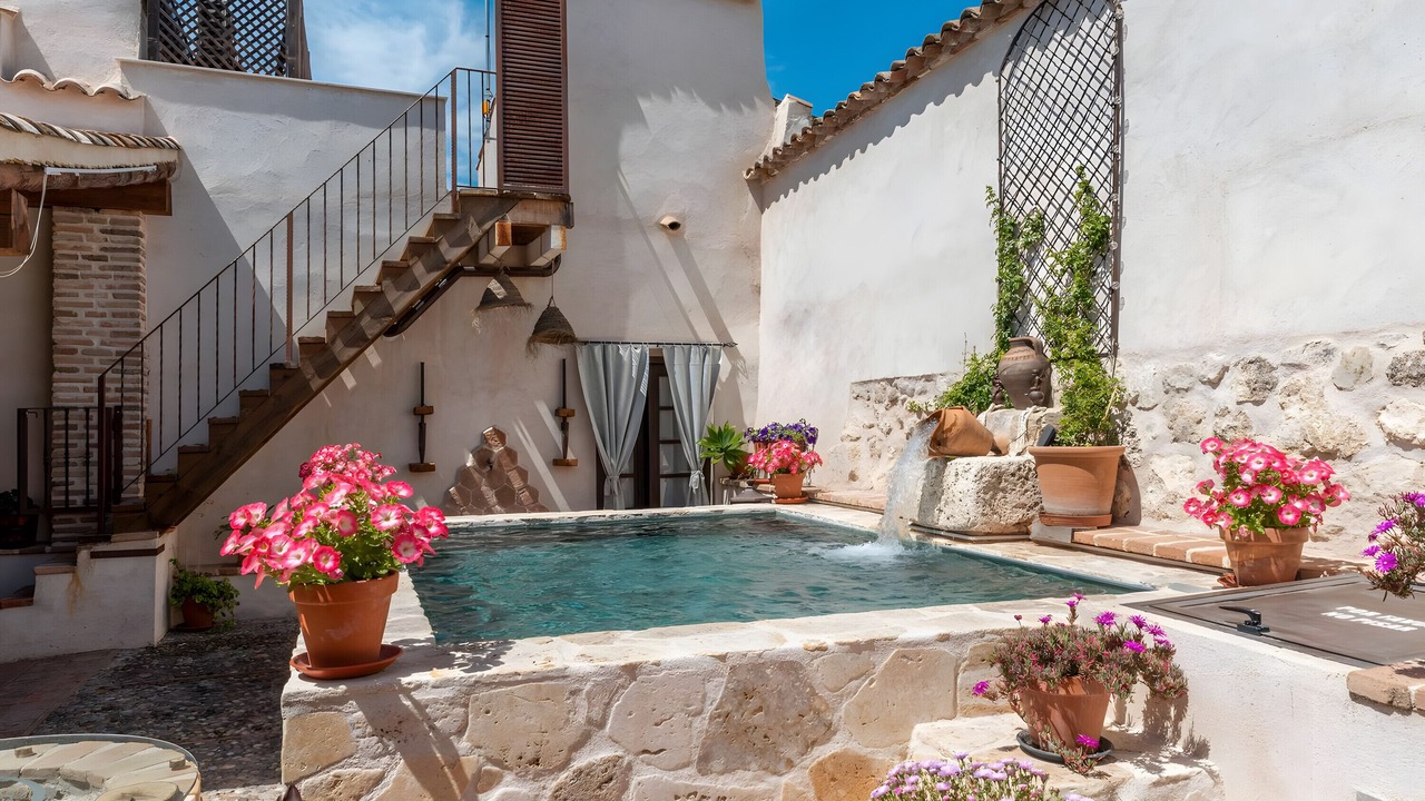 Photo of Outdoor in Noves