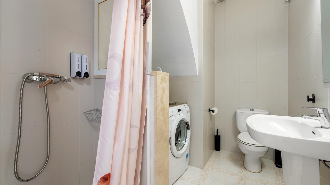 Photo of Bathroom in Creixell