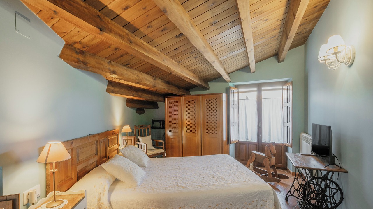 Photo of Bedroom in Neila de San Miguel
