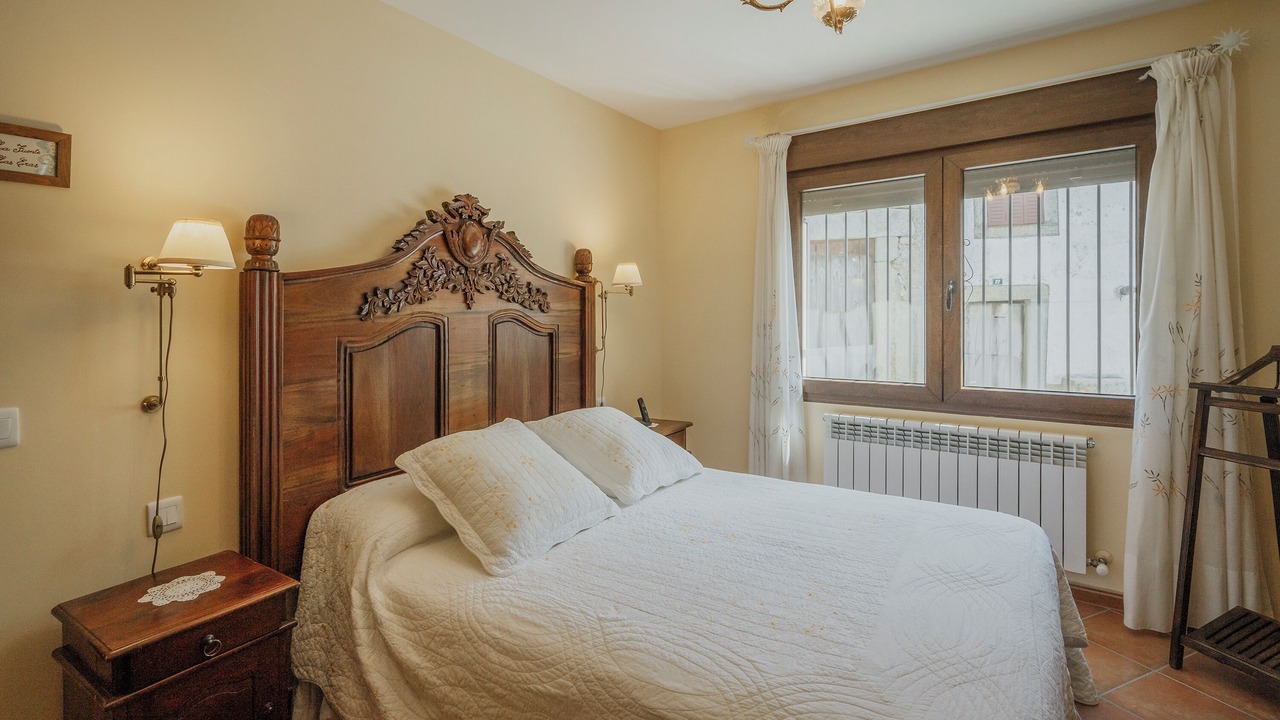 Photo of Bedroom in Neila de San Miguel
