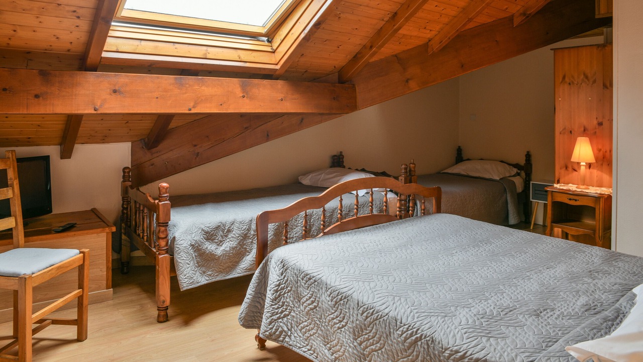 Photo of Bedroom in Yenne