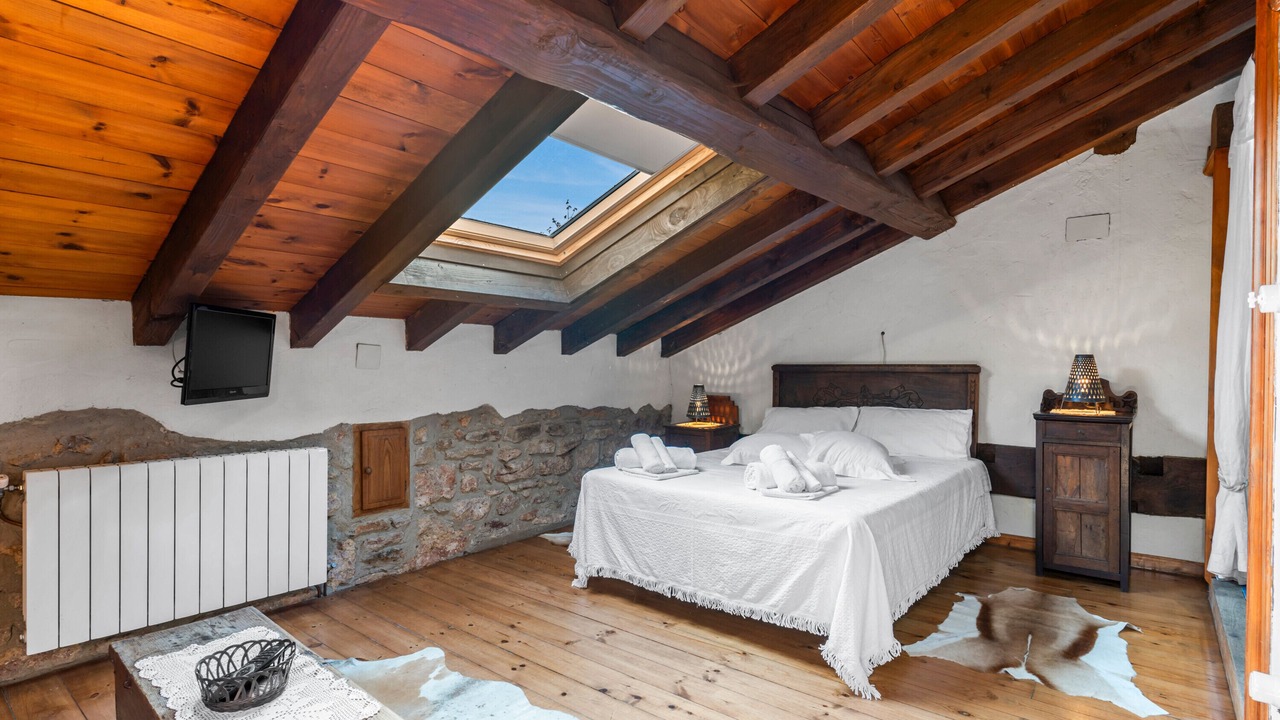 Photo of Bedroom in Penamellera Alta