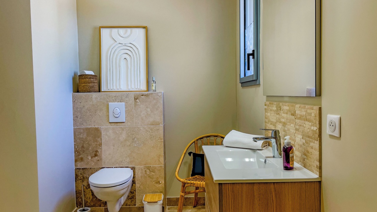 Photo of Bathroom in Goult