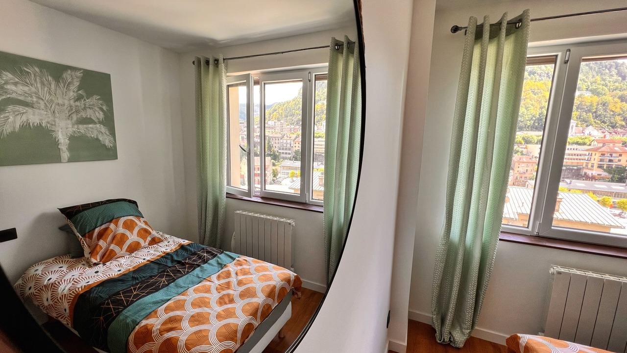 Photo of Bedroom in Saint-Claude