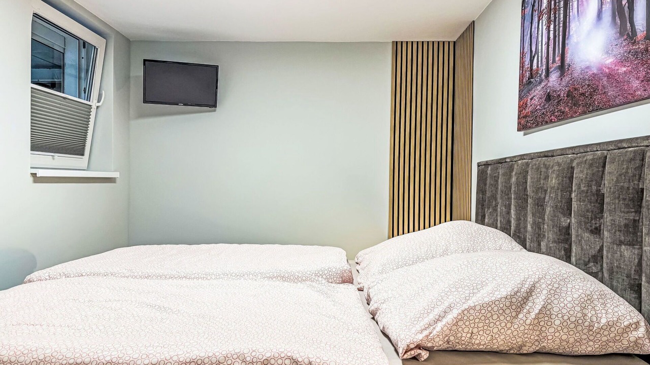Photo of Bedroom in Luegde