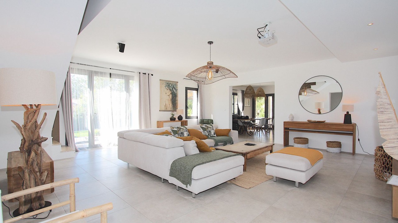 Photo of Livingroom in Paradou