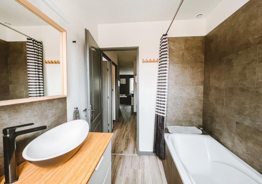 Photo of Bathroom in Tournon-sur-Rhone
