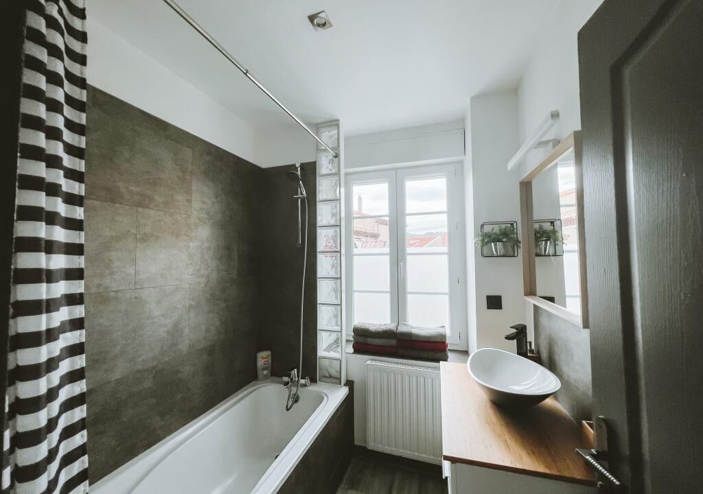 Photo of Bathroom in Tournon-sur-Rhone