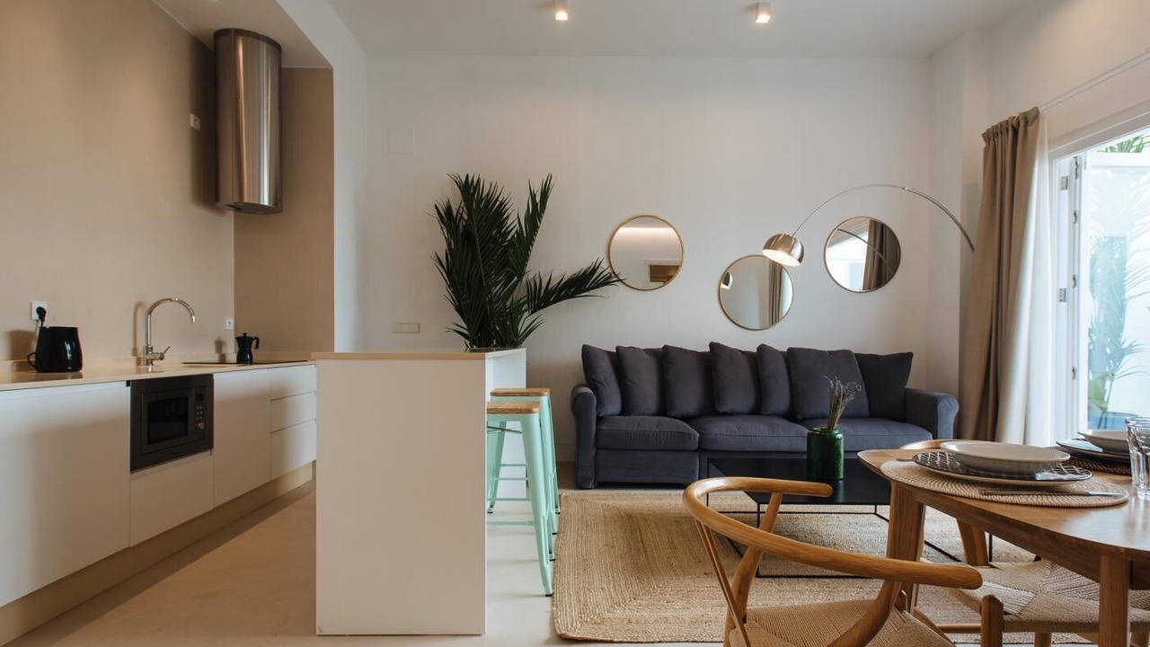 Photo of Livingroom in Alameda