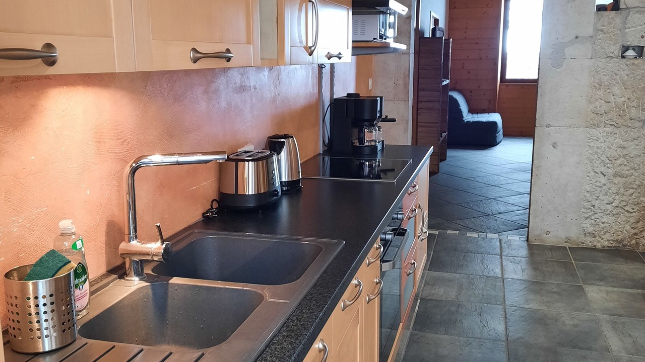 Photo of Kitchen in Premanon