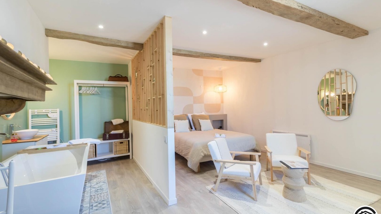 Photo of Bedroom in Villeneuve-Lecussan