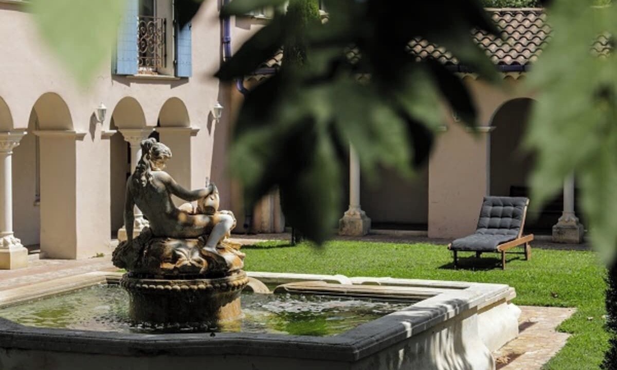 Photo of Outdoor in Noves