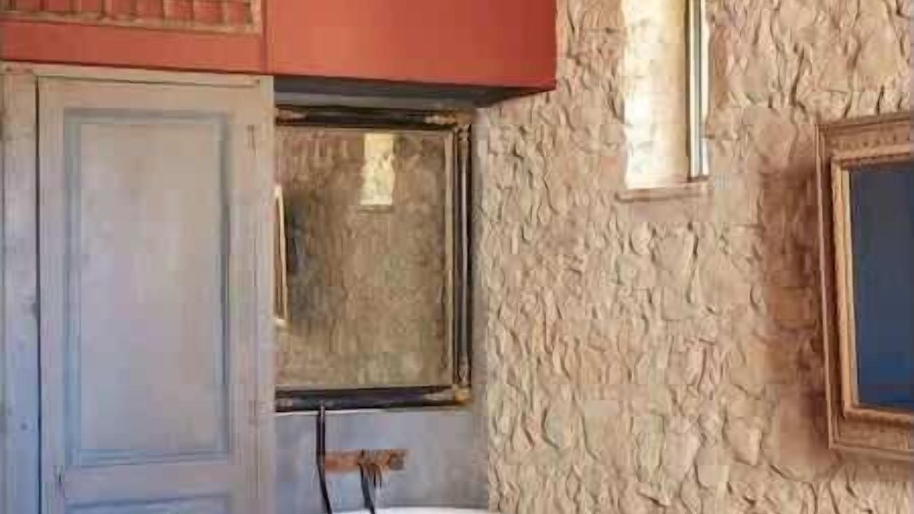 Photo of Bathroom in Menerbes